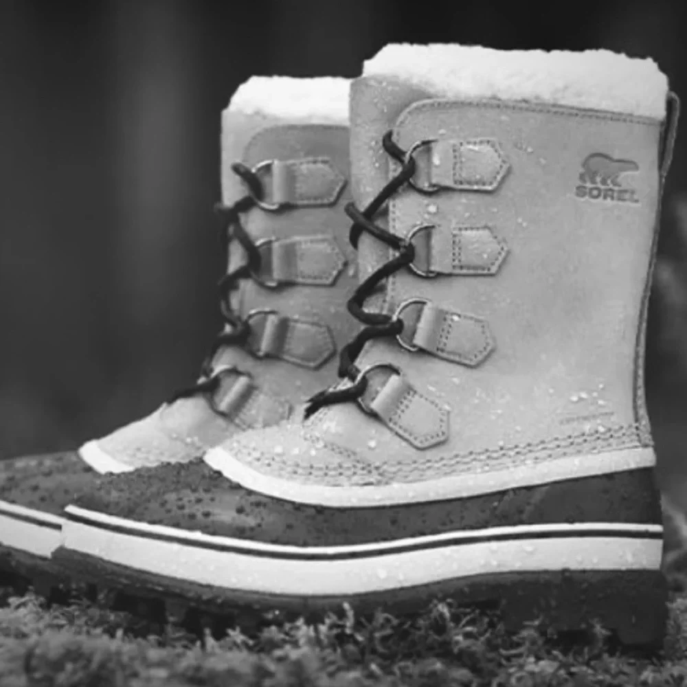 SOREL | 10 | Caribou Bruno Chocolate Tobacco Leather Lace Up Shearling Boots
